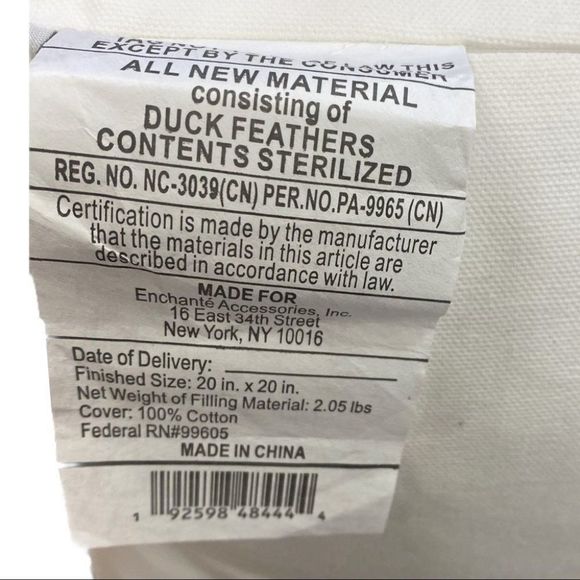 Rae Dunn Fall Throw Pillow FARM FRESH PUMPKINS Blue Pickup Truck NWT 20”x20” - Picture 2 of 4